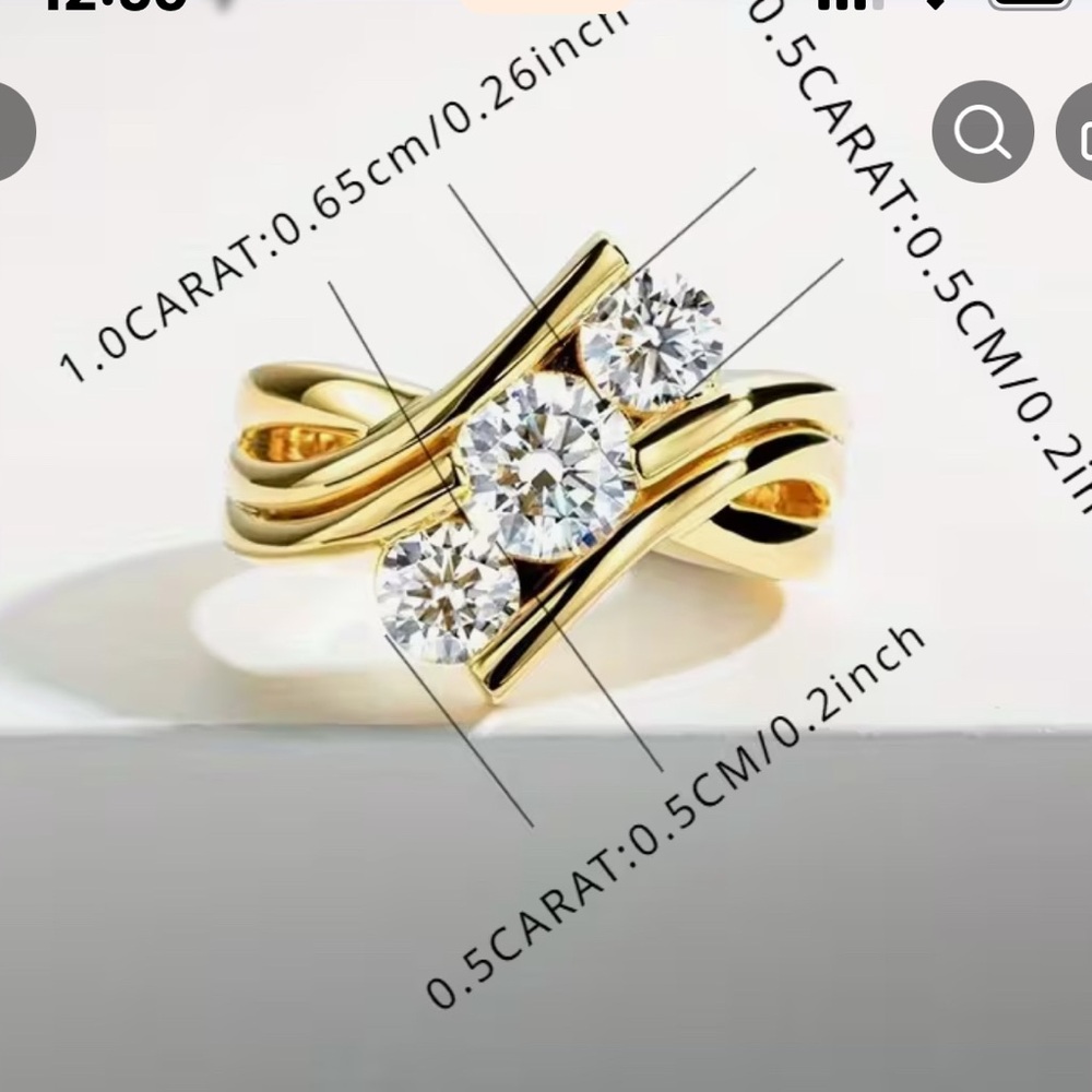 3 stone 2 carats wedding band. S 925 gold plated size 7